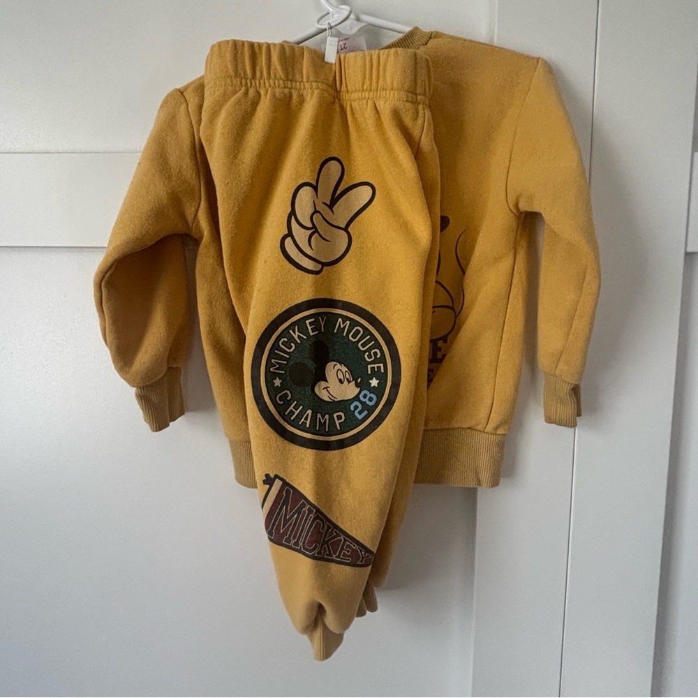 Disney Mickey Yellow Matching Set - Picture 4 of 5